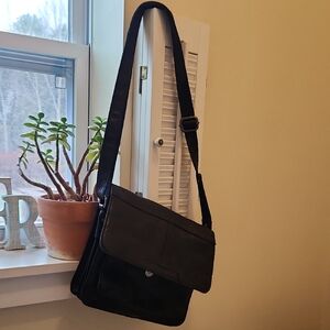 Elegant Black Crossbody Bag